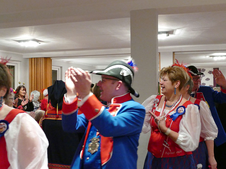 Frauenkarneval der kfd im Landhotel Weinrich (Foto: Karl-Franz Thiede)